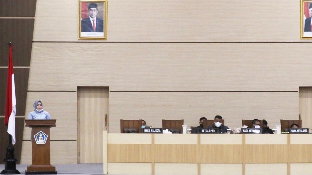 Wakil Walikota Kendari, dr. Siska Karina Imran, S.Km memberikan sambutan dalam Rapat Rancangan APBD Kota Kendari Tahun 2021