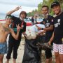 komunitas Super Moto Baubau (SMOB) melaksanakan kegiatan bakti sosial di pantai Lakeba, kelurahan Sulaa, kecamatan Betoambari