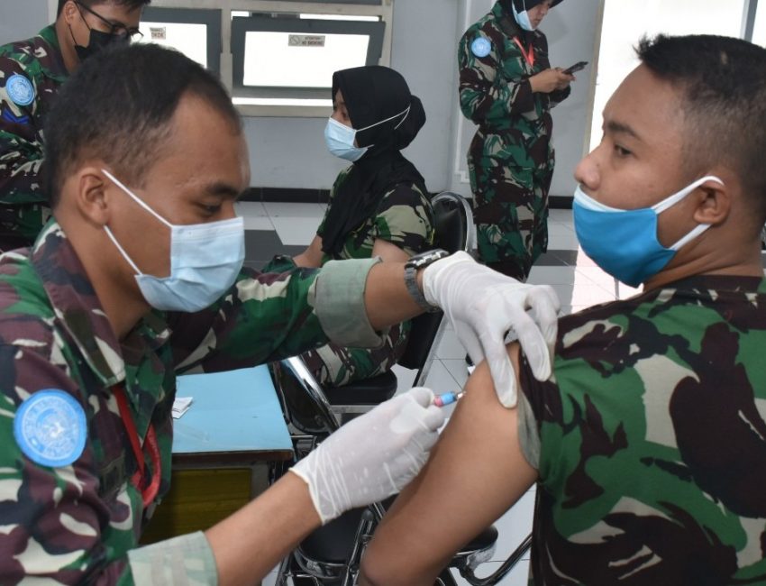 Anggota Satgas Latpratugas MTF TNI Garuda XXVIII-M Unifil Lebanon Dapatkan Bekal Vaksin