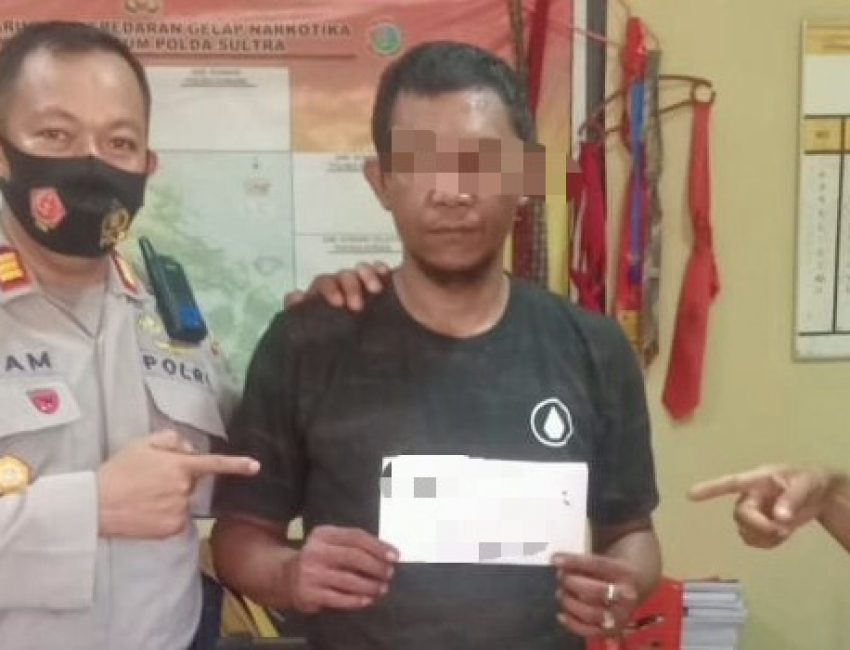 Salah satu tersangka pencurian besi