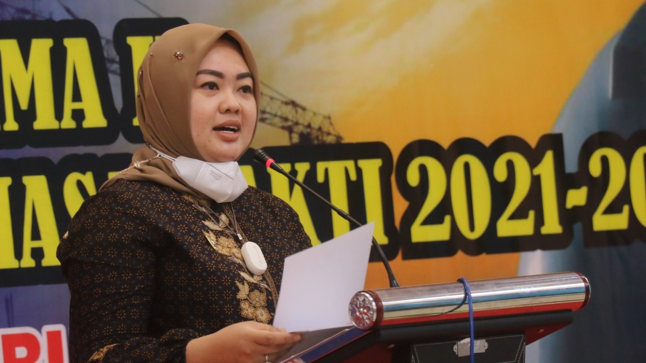Wakil walikota kendari DR.Hj.Siska Karina Imran