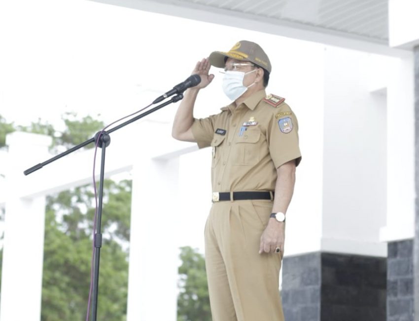 Sekda Konsel, H Sjarif Sajang