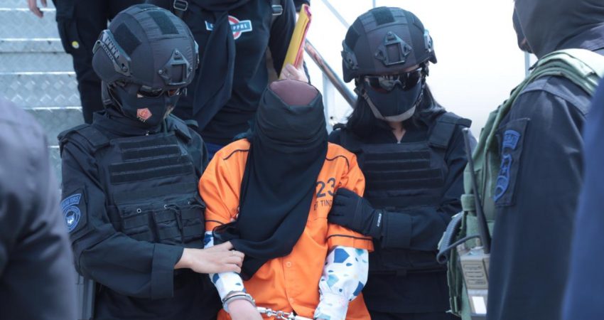 26 Terduga Teroris Tiba di Bandara Soeta