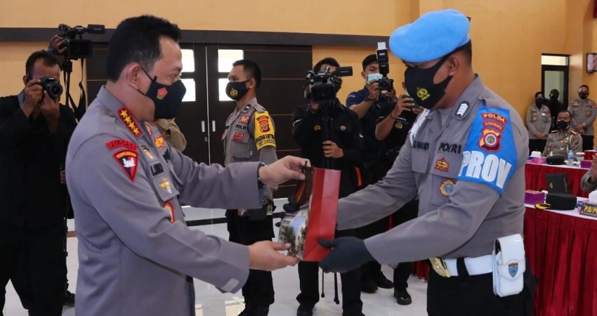Personel DIY Berprestasi, Kapolri Beri Penghargaan Sekolah Perwira