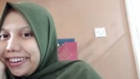 Desi Dian S., S.Ikom