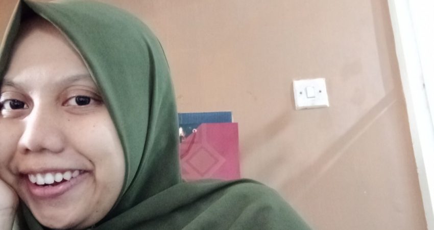 Desi Dian S., S.Ikom