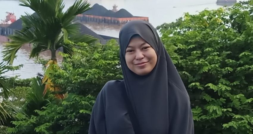 Novianti Noor (Pemerhati Masalah Umat)