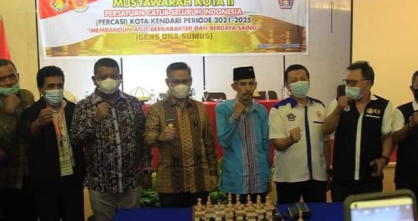 Ketua DPRD Nahkodai Percasi Kota Kendari