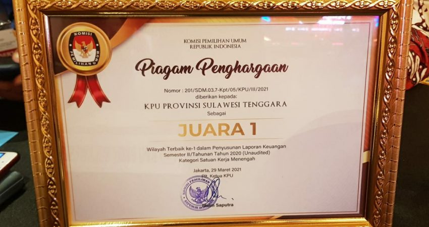KPU Sultra Raih Juara 1 Penyusunan Laporan Keuangan 2020