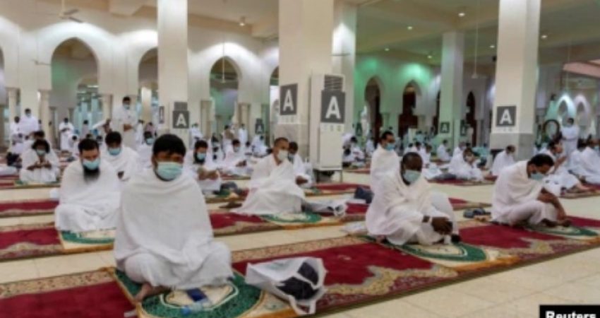Umrah dan Haji Hanya bagi Jemaah yang Sudah Divaksinasi COVID-19