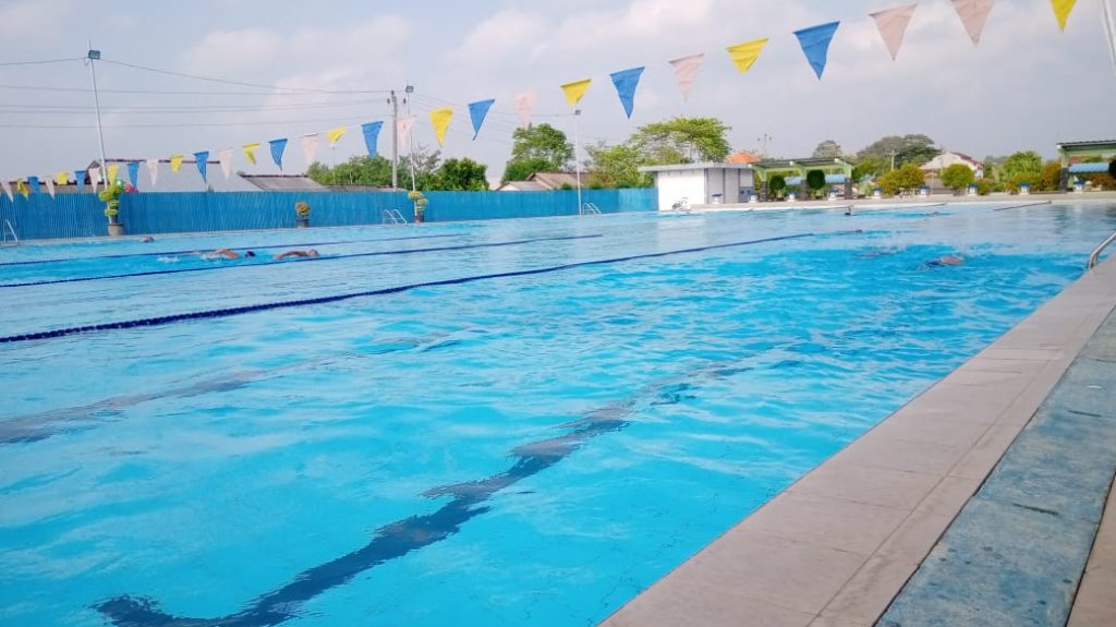 Suasana latihan selam nomor kolam POSSI Jepara