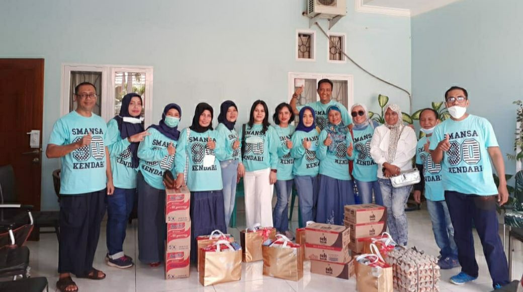 Spesial HARDIKNAS 2 Mei 2021 Forkom Smansa 90 Sambangi Guru Purna Bakti