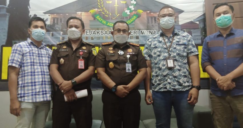 Mark UP Investasi PLTU Lasunapa, Keluarga Terpidana Setorkan Uang Pengganti ke Kejari Muna