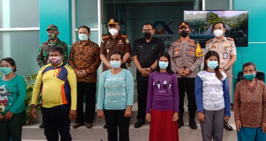 Peringati Bulan Mutu Perikanan, BKIPM Baubau Bagikan Paket Ikan Segar