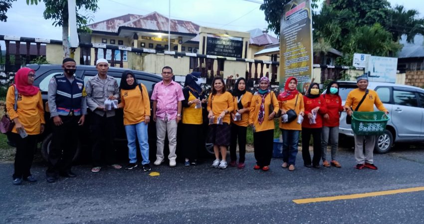 Berbagi Kepada Sesama, Bentuk Kepedulian KBPP Polri Baubau