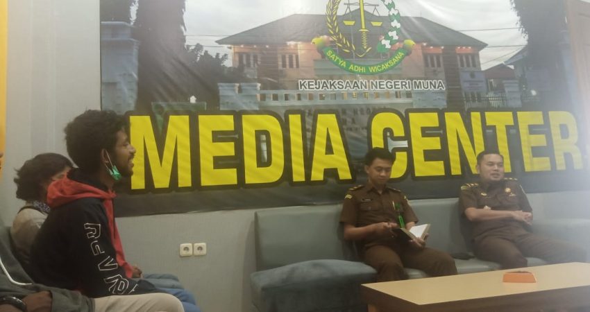 Dugaan Korupsi Embung Lohia, Sejumlah Mahasiswa Sambangi Kejari Muna