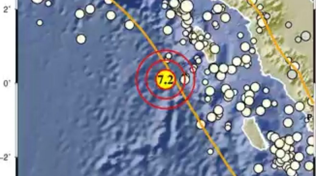 Gempa 7.2 Magnitudo Landa Nias Barat