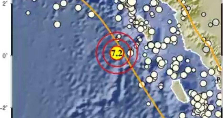 Gempa 7.2 Magnitudo Landa Nias Barat