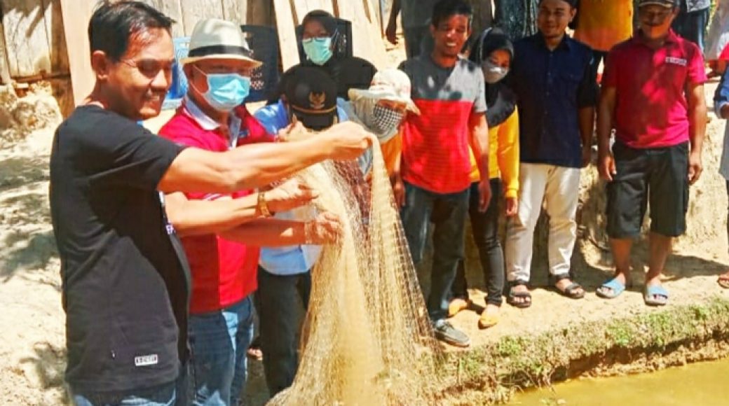 Panen Ikan Kedua di Desa Kasumeia.