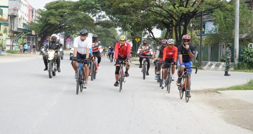 Sepeda Santai Korem 143/HO, Gembira dan Sehat Bersama