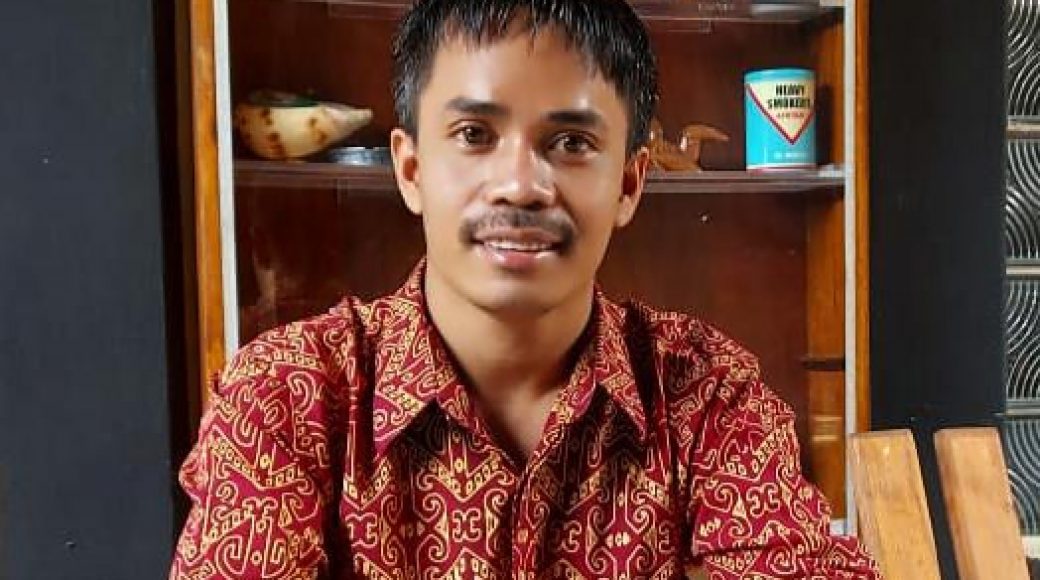 Karlianus Poasa Ketua Lembaga Energi Dan Sumberdaya Alam Pengurus Pusat Perhimpunan Mahasiswa Katolik Republik Indonesia ( Ketua Lembaga ESDA PP PMKRI)