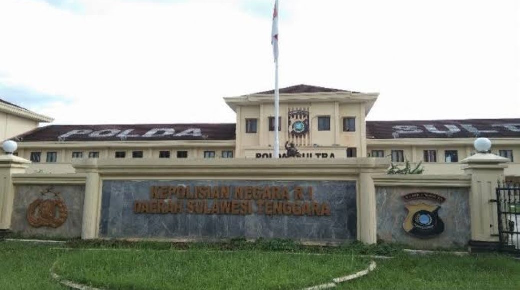 Diduga Bekingi Mafia Tambang, Mantan Dirkrimum Polda Sultra Dilapor ke Propam
