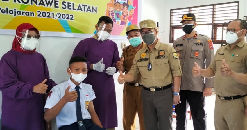 Jelang HUT RI ke 76, Pemda Konsel Gelar Vaksinasi Massal Bagi Pelajar