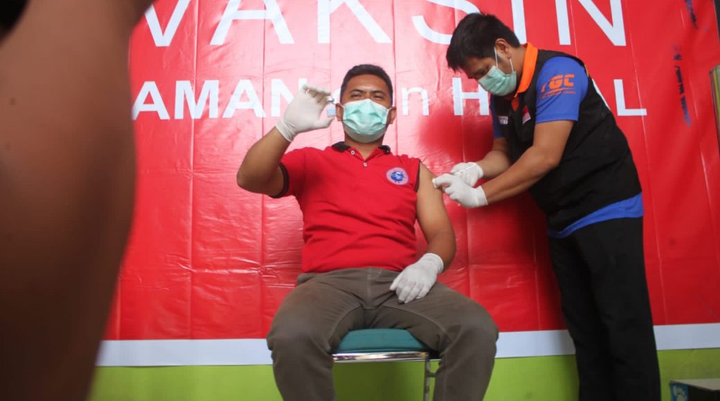 Hari ini, 25 Nakes RSUD Djafar Harun Lasusua Laksanakan Vaksin Moderna
