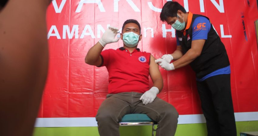 Hari ini, 25 Nakes RSUD Djafar Harun Lasusua Laksanakan Vaksin Moderna