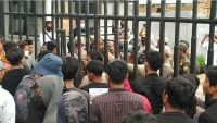 Ratusan Massa Geruduk DPRD Sultra Terkait Polemik PT AKP dan AKM di Konut