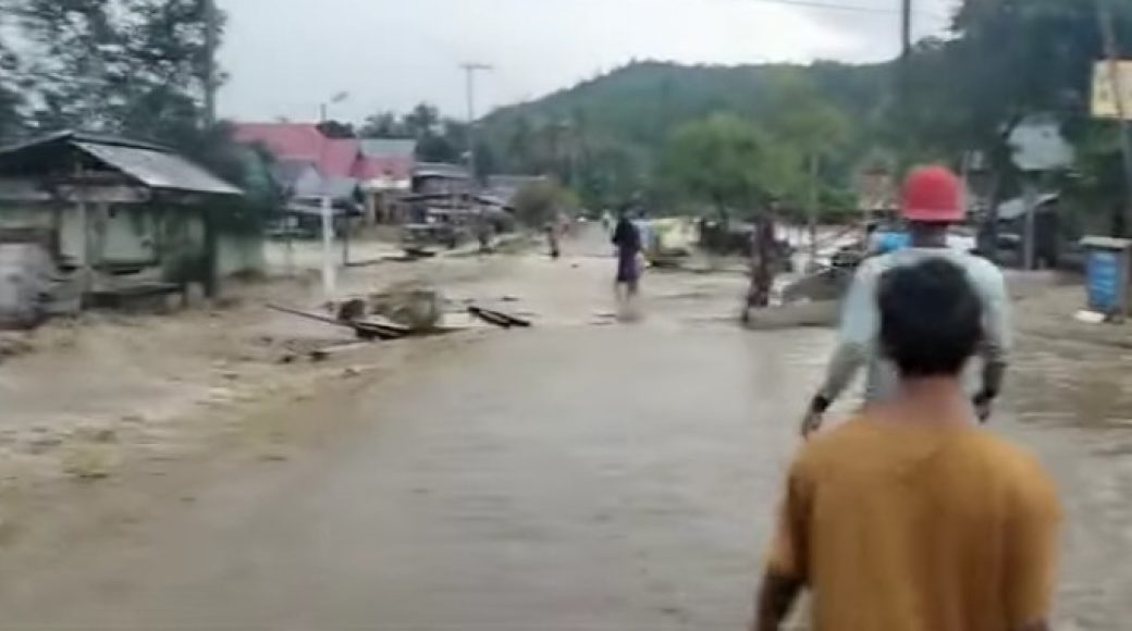 Tawarombadaka Koltim Terendam Banjir