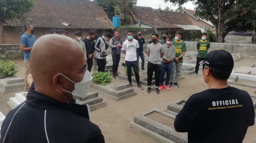 Hizbul Wathan FC Berziarah ke Makam Pendiri Muhammadiyah PSHW dan PSSI