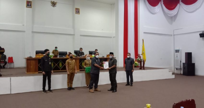 DPRD Gelar Paripurna Pidato Pengantar Wali Kota Terhadap Rancangan Perda Tentang Perubahan APBD Baubau T.A 2021