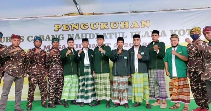 Kukuhkan PC NU 2020-2025, Ini Harapan Kepala Kemenag Baubau