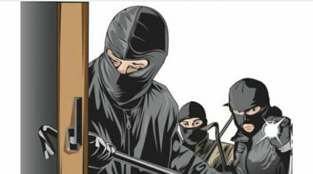 Dibobol Maling, Delapan Unit Komputer SMAN 1 Wawonii Timur Raib