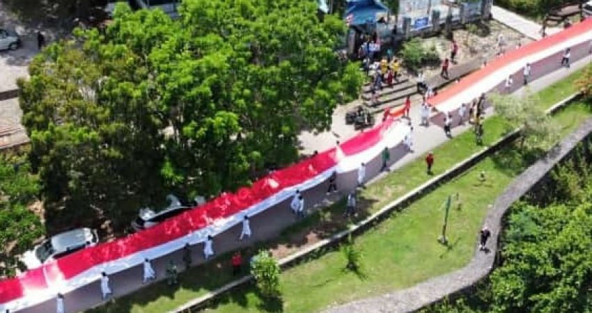 Upacara Sumpah Pemuda: Merah Putih Berkibar Mengelilingi Keraton Buton