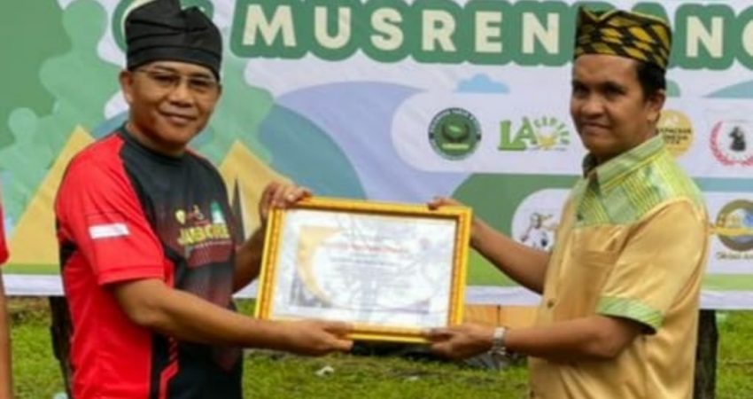 Sukses Gelar Jambore dan Musrenbang Pemuda, Dispora Kota Baubau Raih Penghargaan