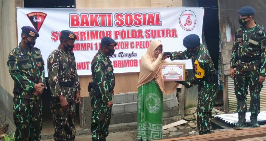 Sat Brimob Kolut sambut HUT ke 76 dengan Berbagi Sembako dan Renovasi Rumah Warga