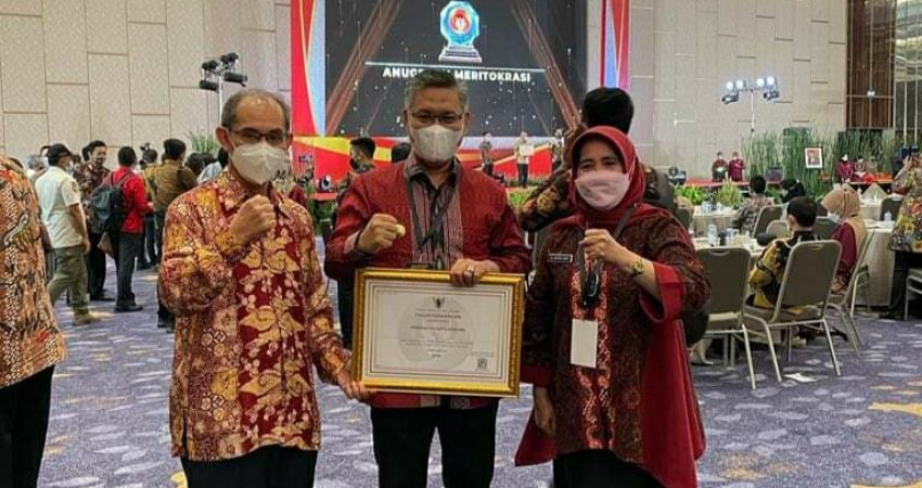 Wali Kota Kendari Terima Anugerah Meritokrasi KASN 2021