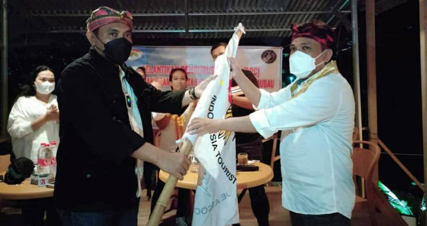 Wawali Kukuhkan Ketua HPI Kota Baubau Masa Bakti 2021-2026