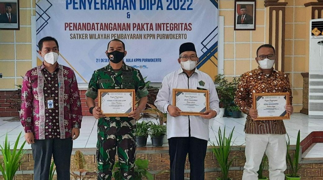 Korem 071/Wijayakusuma Terima Penghargaan Satker Terbaik Penyerapan Anggaran 2021