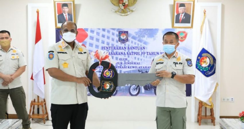 Rutin Gelar Operasi dan Lapor Kegiatan, Satpol PP Muna Dapat Hibah Kendaraan Operasional