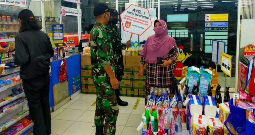 Putus Mata Rantai Covid, Babinsa Koramil 06/Tersono Gelar Operasi PPKM