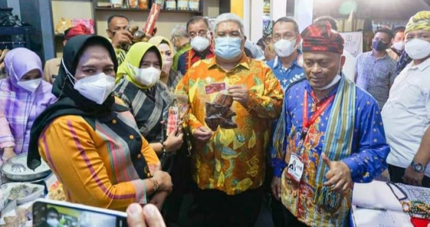 Pemkot Baubau Tampilkan Berbagai Hasil UMKM pada Pameran HPN 2022