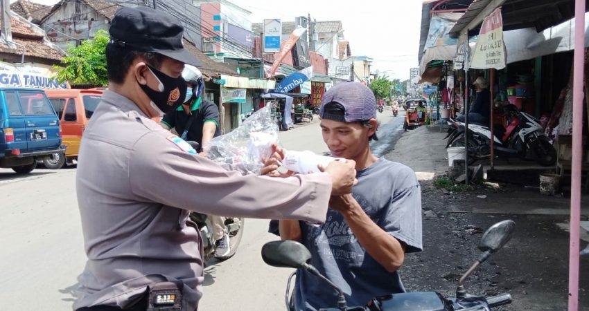 Kapolsek Imbau Wajib Prokes di Pasar Pegadon