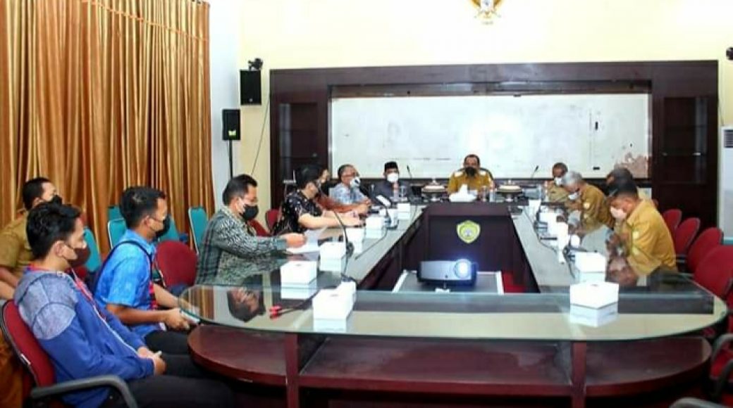 Pemkot Baubau Gelar Pertemuan Bahas Kelangkaan Minyak Goreng