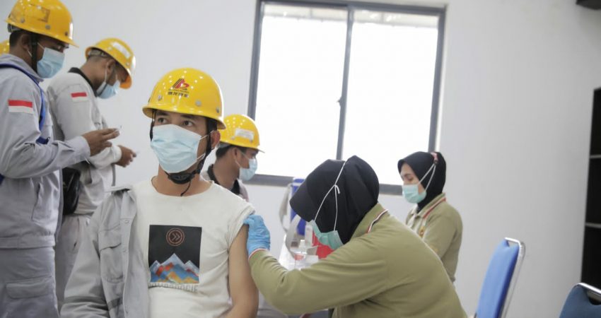 Ribuan Karyawan VDNIP Ikuti Vaksinasi Booster