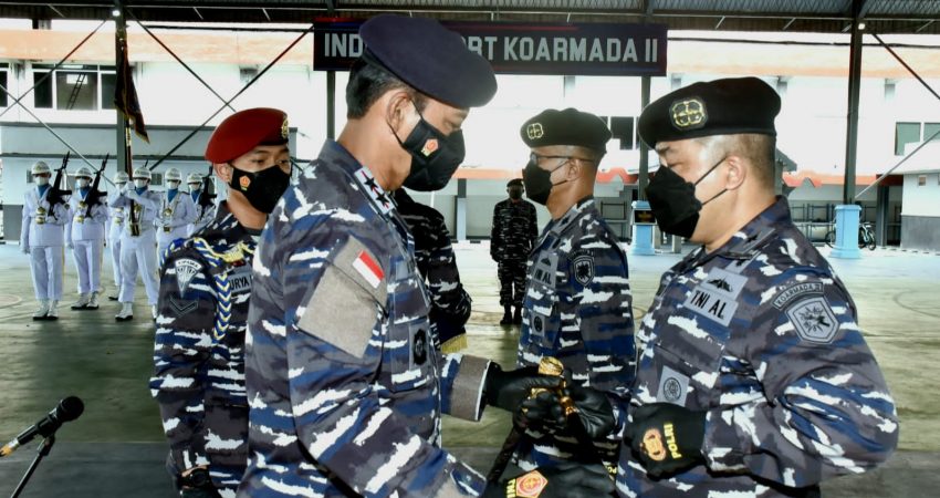 Pangkoarmada II Pimpin Langsung Sertijab Komandan Satsel Koarmada II