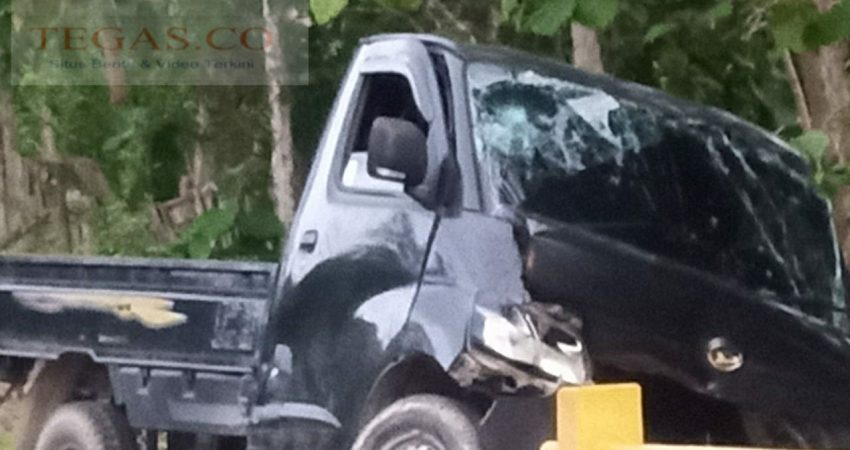 Diduga Mengantuk, Supir Daihatsu Grand Max di Muna Tabrak Jembatan