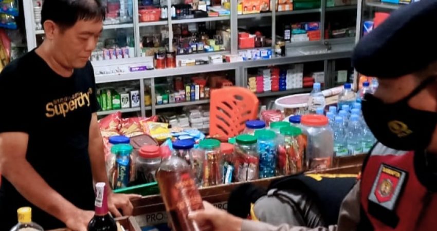 Polisi Berhasil Mengamankan Miras Dalam Operasi Pekat di Kolaka